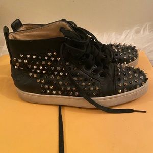 Women Louboutin sneakers